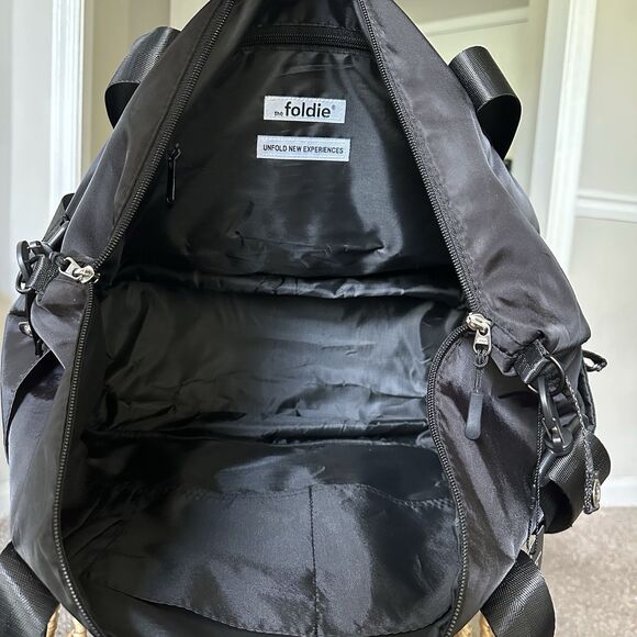 NWT $120 The Foldie Black Nylon Foldable Expandable Shoulder Bag Travel Tote - Picture 7 of 7